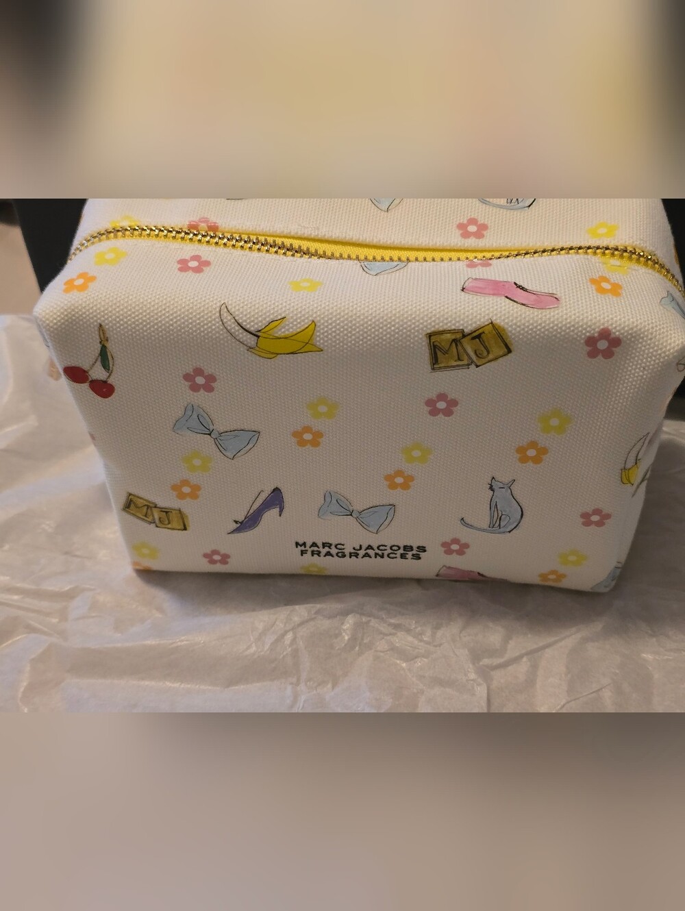 Marc Jacobs Fragrances White Cosmetic Pouch with Pastel Floral & Icon Print NEW
